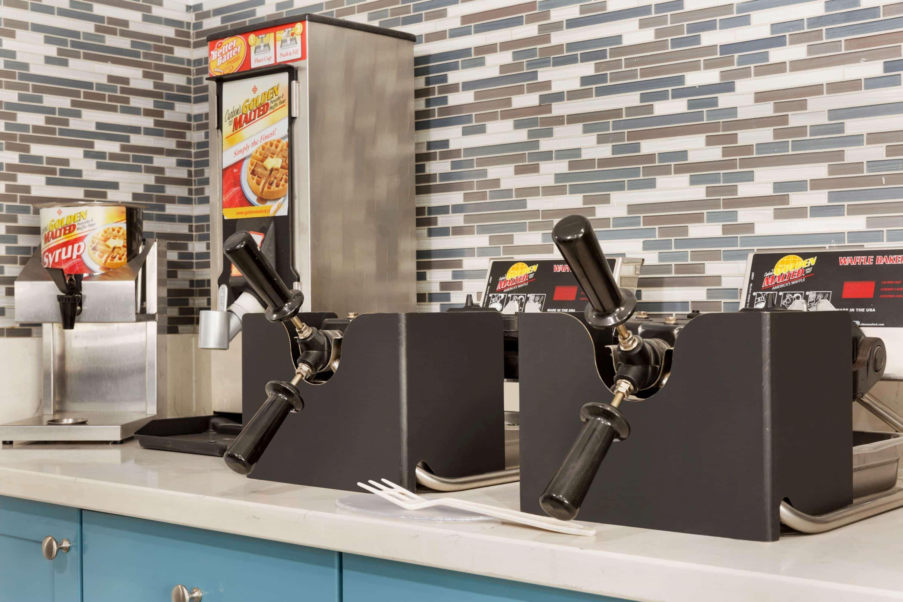 Super 8 By Wyndham Universal City Luaran gambar