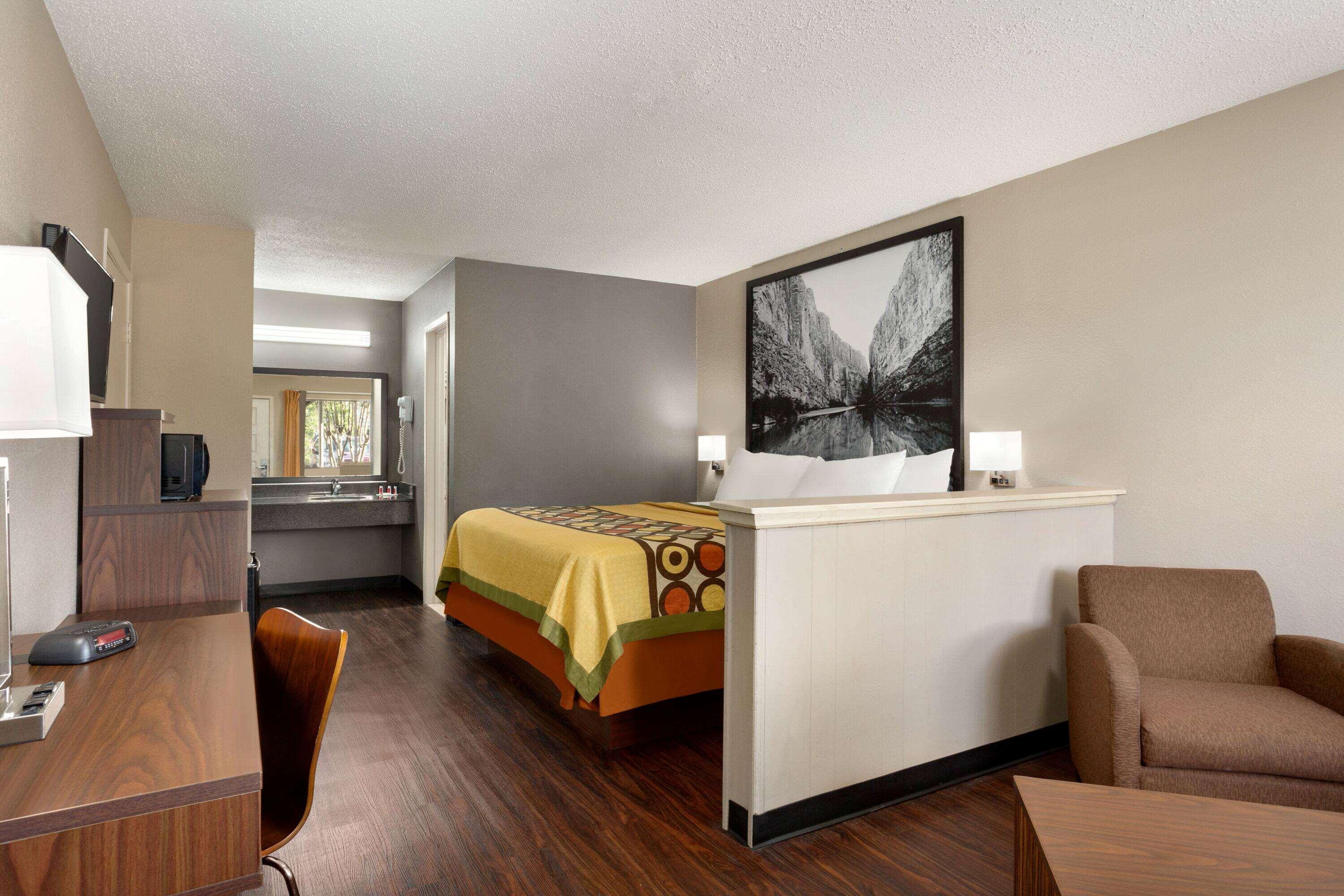 Super 8 By Wyndham Universal City Luaran gambar