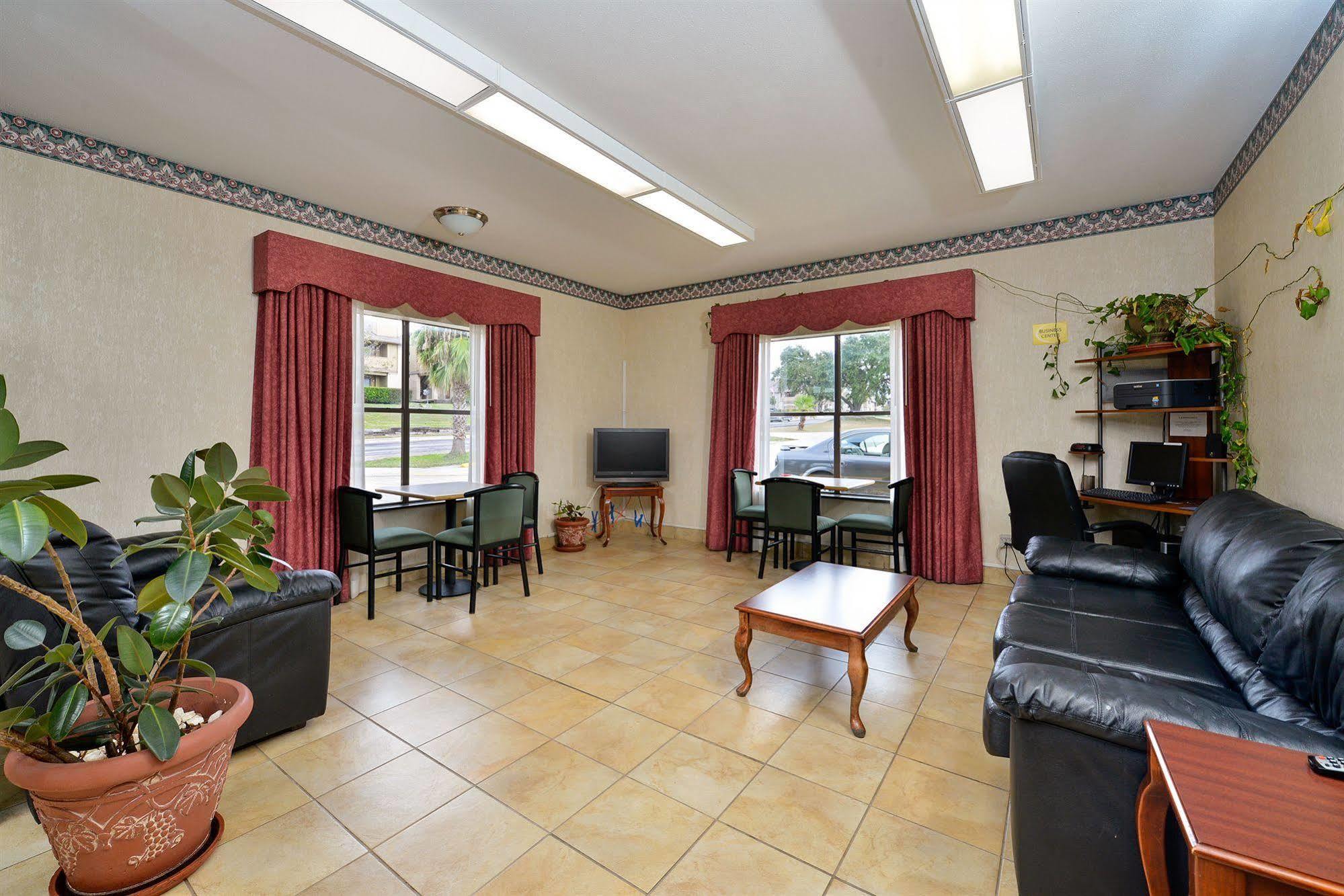Super 8 By Wyndham Universal City Luaran gambar